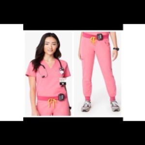 Figs hot pink jogger scrub set